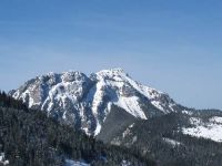 Uśpiony w zimowym śnie Masyw Kominiarskiego Wierchu